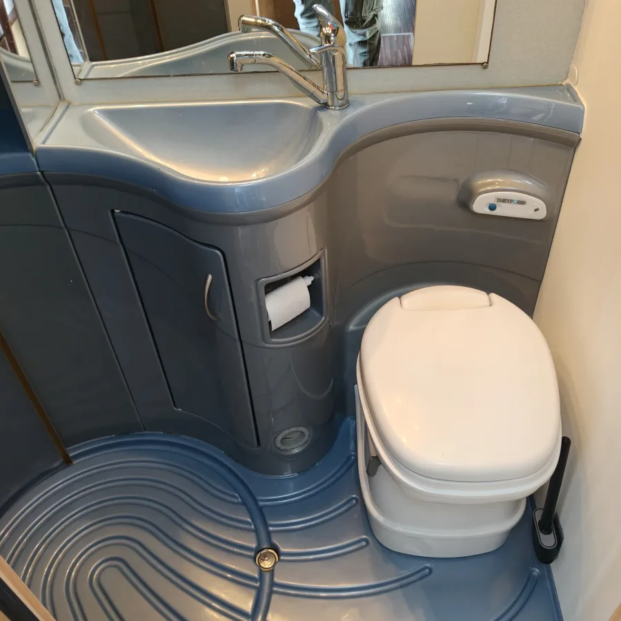 Ford Transit Eura Mobil - Bild 7
