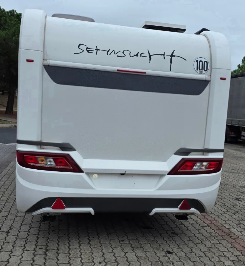 Hobby WFB 495 de Luxe mit Heckbad - Bild 3